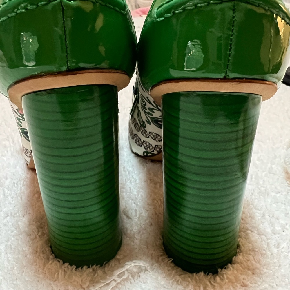 Tory Burch Green White Floral Block Heel Lace-Up Pumps - Picture 3 of 11